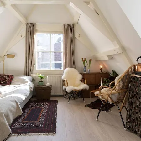 Rembrandt Studio 2